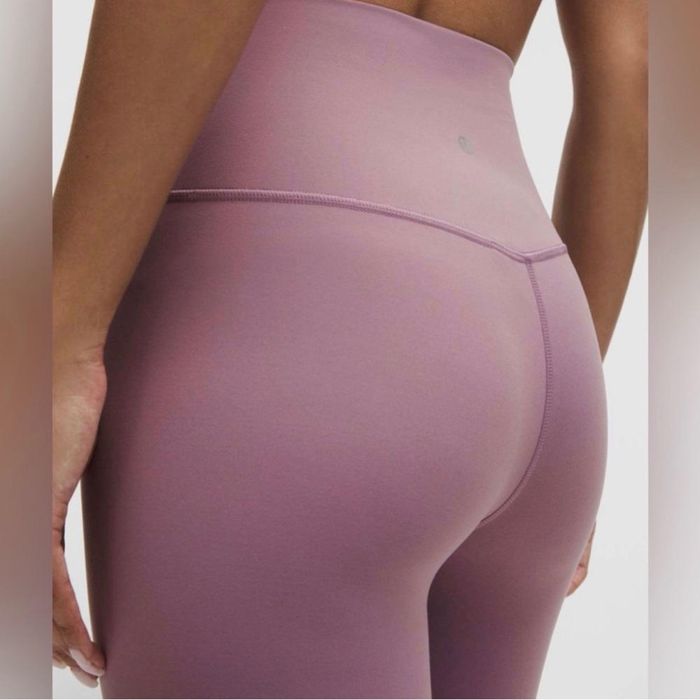 NWT 💜 Lululemon Wunder Under SmoothCover High-Rise Tight 25” in Lavender Luxe - Picture 10 of 11